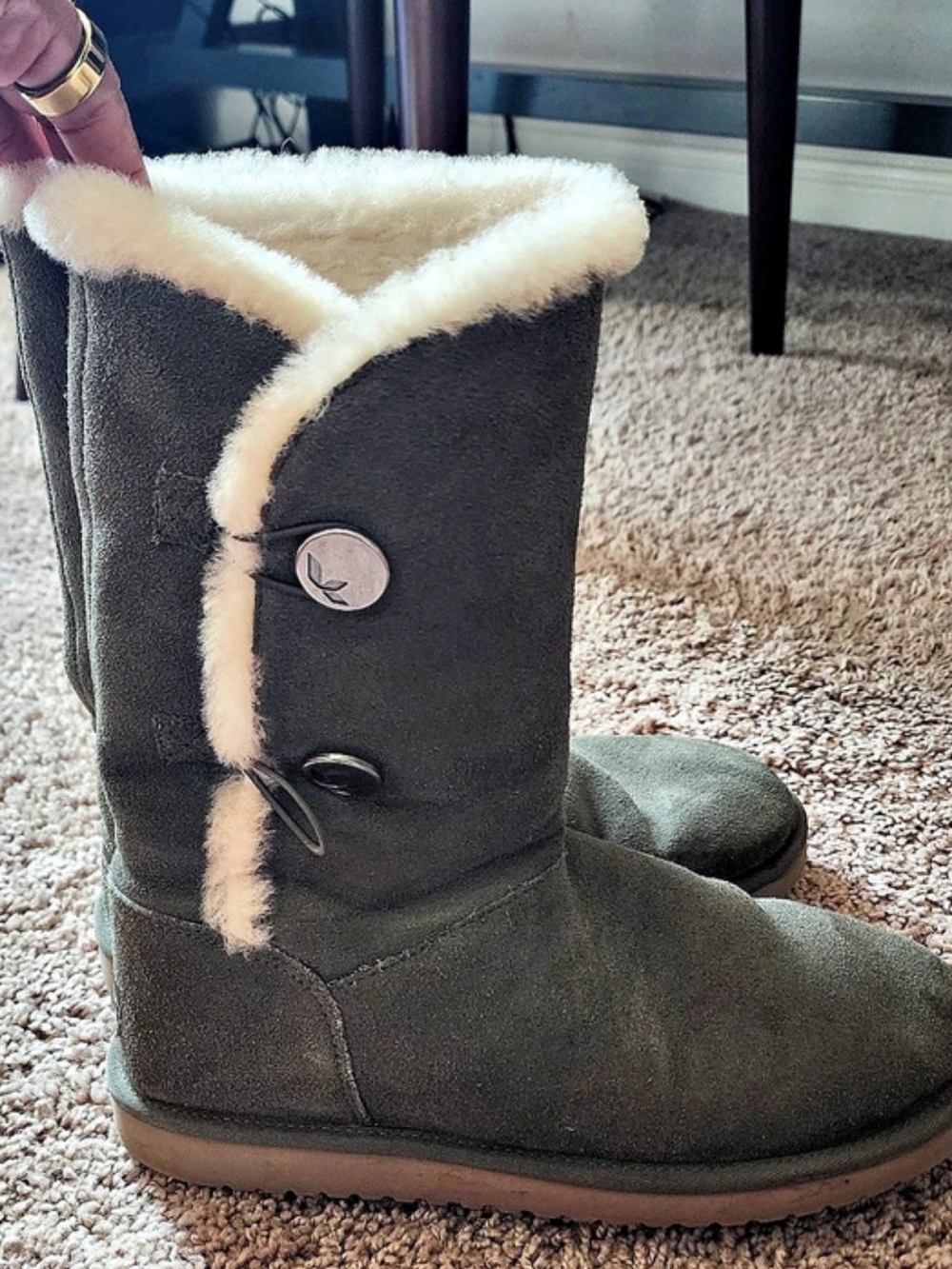 Koolaburra by UGG boots Button Detail Winter US 7